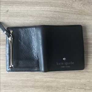black kate spade wallet